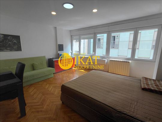 Vračar, Hram Svetog Save, 1.0 30m2