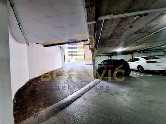 Čubura, 17.66m2, parking mesto, -2 nivo