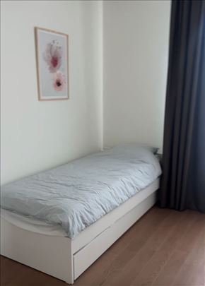 Ikea krevet 90x200 sa dusekom i ekstra krevetom