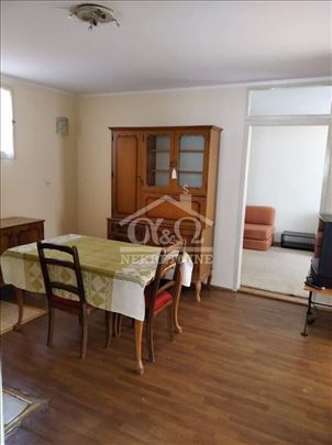 Izdaje se deo kuće Mala vaga 450€ sa troškovima