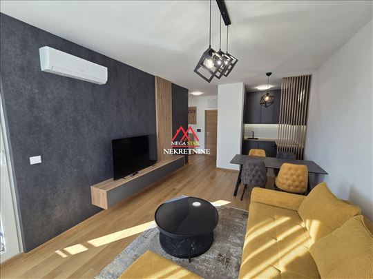 Lux jednoiposoban stan - 47m2 - Kej
