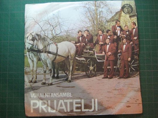 Prijatelji - U tem Somboru-Crven fesic nano