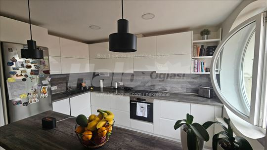 Stan u Pančevu sa odličnim rasporedom 102 m²