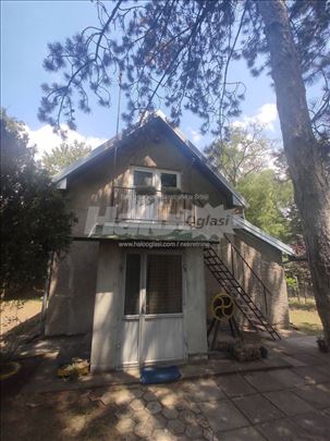 Vikendica u Devojačkom bunaru