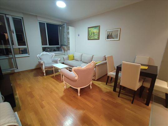 Denkova basta-uknjižen 1.5 stan