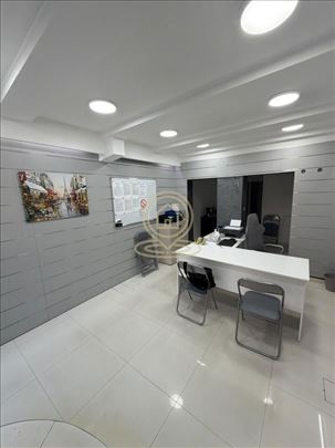 Lokal 30 m², Centar, Kragujevac, prizemlje