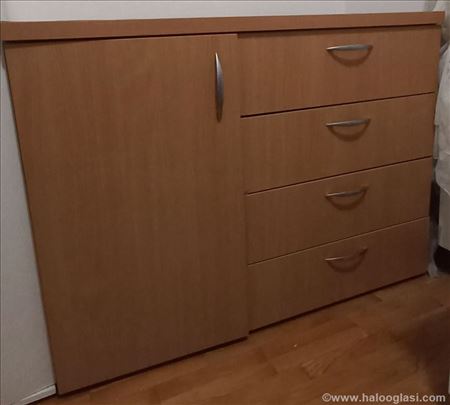 Novi ormani visina 190cm i komoda od punog drveta