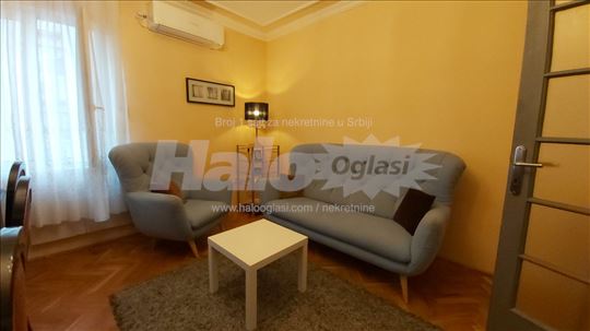 Gospodara Vučića , 65 m2