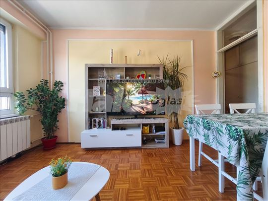 Izdaje se dvosoban, namešten stan 40m² – Novi Bg.