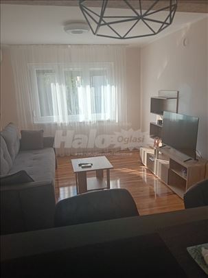 Izdajem renoviranu kuću u Čačku