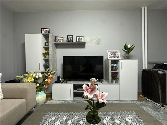 Blok 63, renoviran 2.5 stan, 63m2 ID#1008