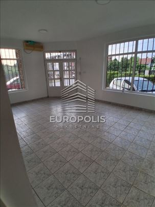 Lokal 25 m² – Altina | open space | mokri čvor | p