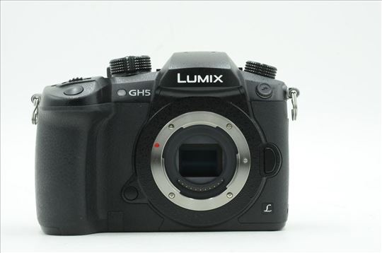 Panasonic GH5 (2.831 okidanja) + objektiv (opcion)