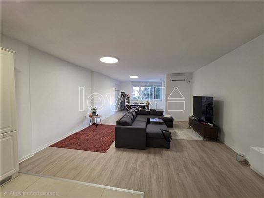 Stan,Novi Sad,Sajam,kv: 104.00