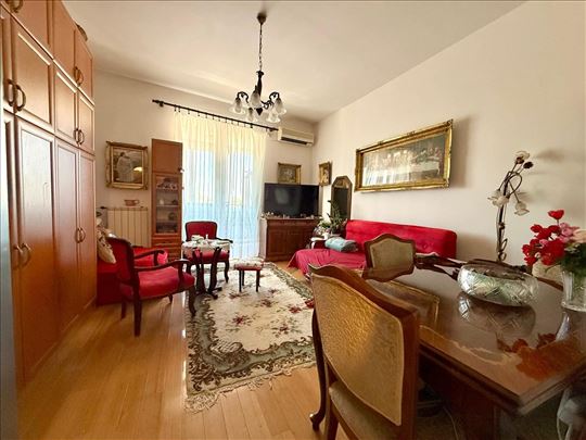 Zvezdara | sjajna garsonjera | 30m2(terasa)