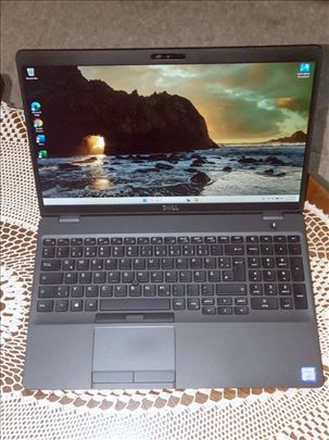 Dell Latitude 5500 core i5 8365U 8/256gb SSD D02