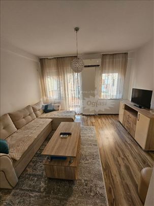 Izdajem kompletno namesten stan u Loznici