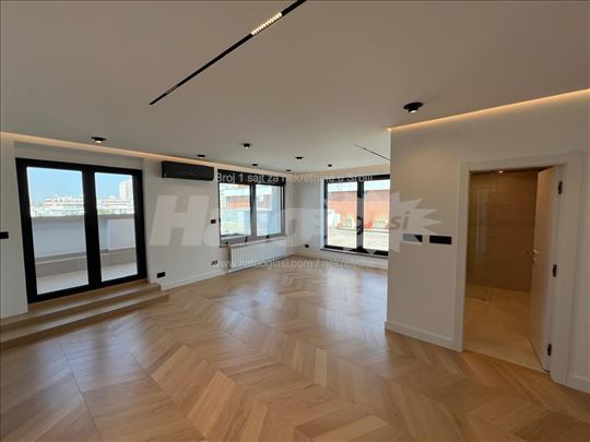 LUX Penthouse 92+70 terasa