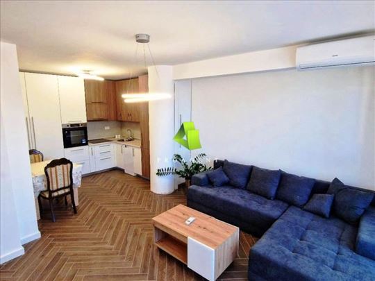 Moderno uređen jednoiposoban stan na Čairu ID#8678