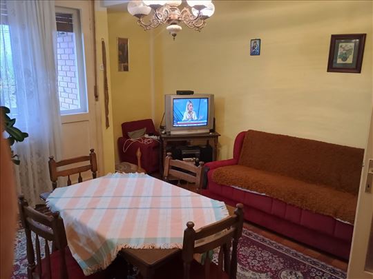 Prodaje se jednosoban stan u Bronxu