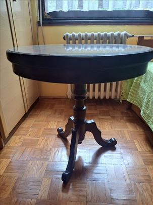 Salonski sto