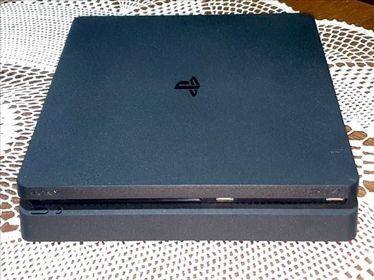 Sony PlayStation 4 Slim 500GB (CUH-2216A) Konzola