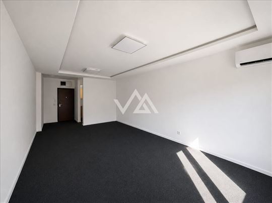 Trosoban stan 89 m², Voždovac, Bulevar Oslobođenja