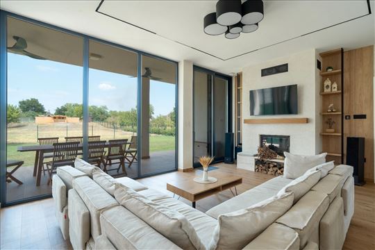 Vila | Kovilj | Veliki plac | Luksuzna kuća