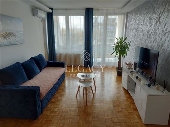 Blok 45, dvosoban stan, blizu reke Save ID#1297