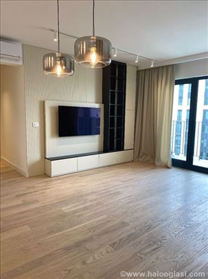 BW Aria lux prelep cetvorosoban stan 110m2