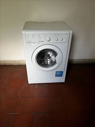 Indesit masina za pranje I susenje