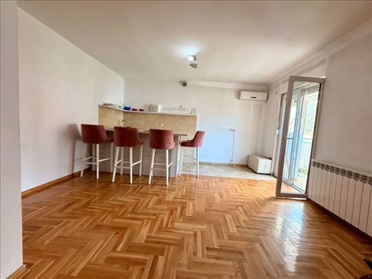 Ladne vode-Mirijevo 60m²,2 spavaće,parking,2terase