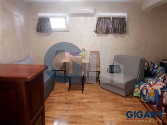 Lekino brdo, 21m2, renoviran, inverter klima