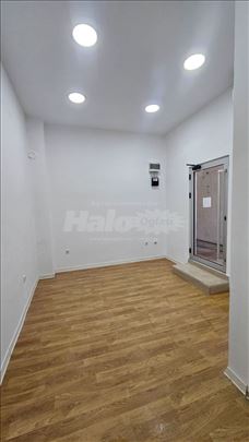 Lokal u pasažu na prometnoj lokaciji