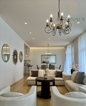 Lux penthouse sa 2 garažna mesta, West 65