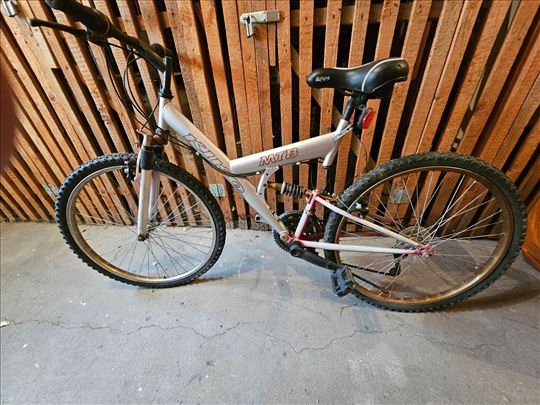 MTB Bicikla 26 inca SOLIDNA