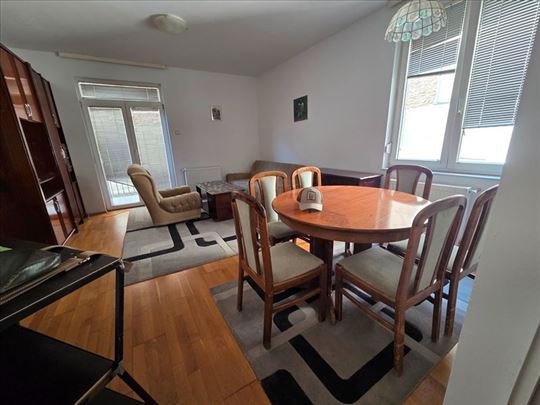 Peristerska, 49m2, pr/4, eg, namesten