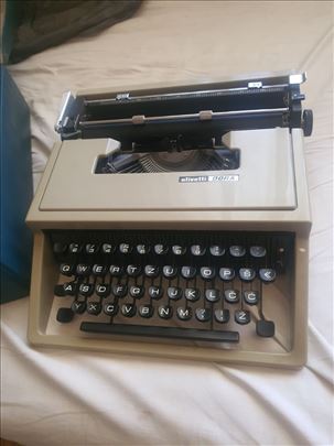 Prodajem pisaću mašinu Olivetti Dora u odličnom st