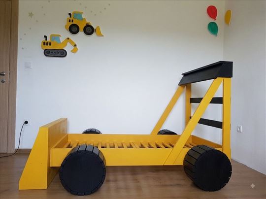 Puno drvo,krevet bager buldozer