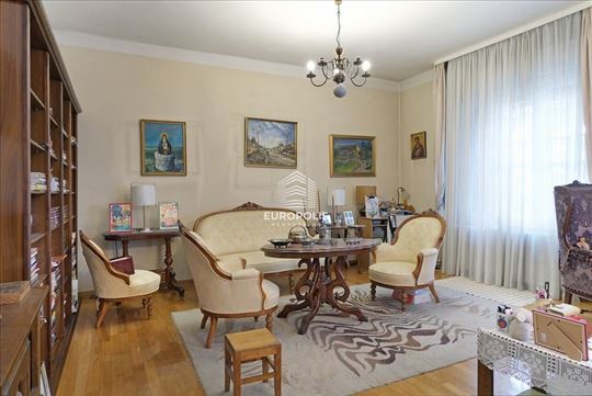 Salonski stan na Banovom brdu