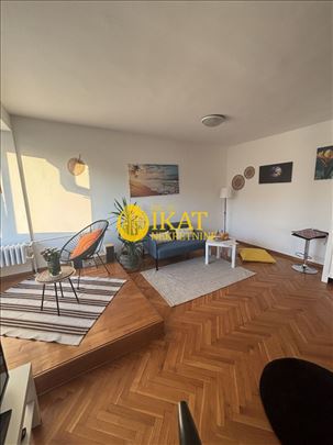 Voždovac, Autokomanda 42m2 jednoiposoban stan
