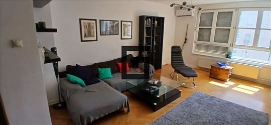 Autokomanda-prostran trosoban 93m² sa garažom ID#2