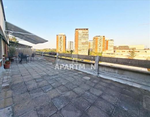 Blok 21, renoviran stan sa terasom od 65m² ID#2549