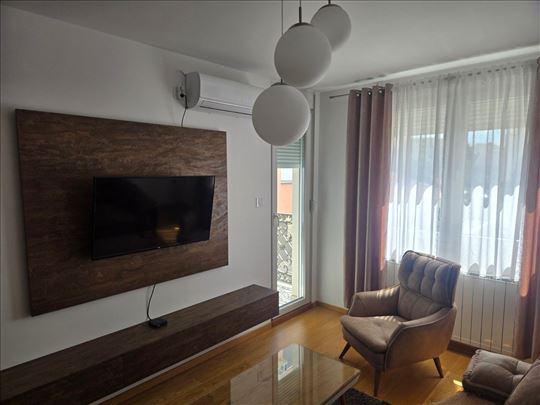Dvosoban I 40m² | Centar | Garaža