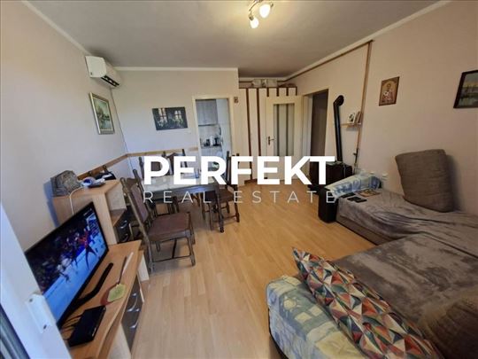Jabuka, centar dvosoban ,I, 50m2, terasa, gas