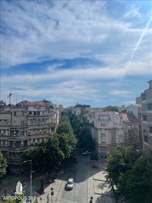 Odličan petosoban stan, 130m2 sa parkingom ID#1458