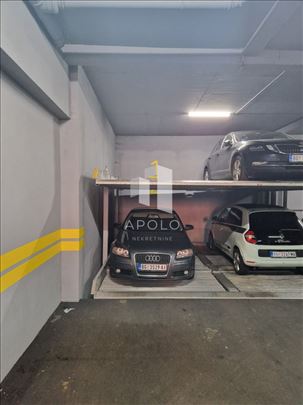 Garažno mesto na Lionu