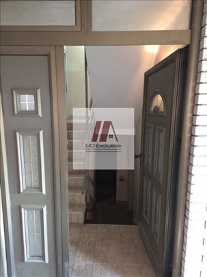 Kuća u Kaluđerici, Grocka, 704 m², 5 kupatila