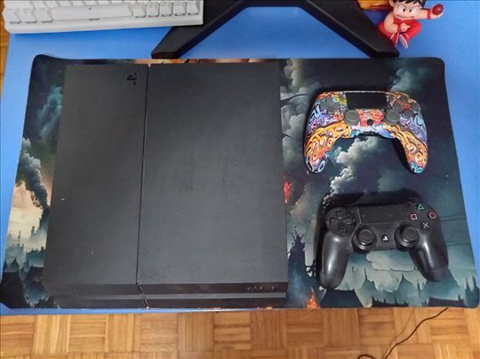 Sony PlayStation 4 / PS4