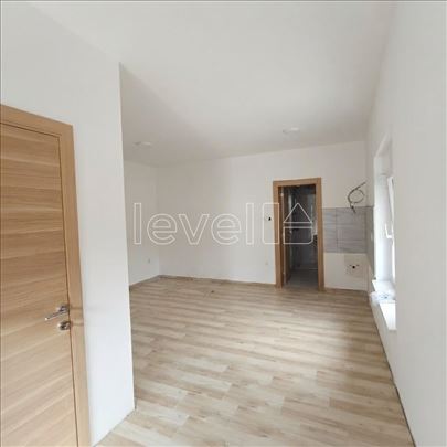 Stan,Novi Sad,Klisa,kv: 26.00